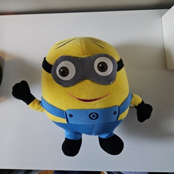 Despicable Me "Bob" Minion Plush Toy 9" Toy Factory 9" - Picture 1 of 2